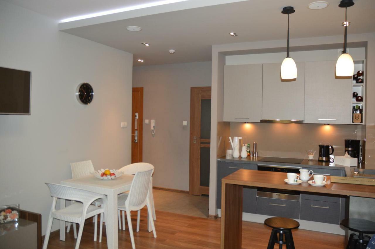 Apartament Z Widokiem Na Morze Дзивновек Экстерьер фото